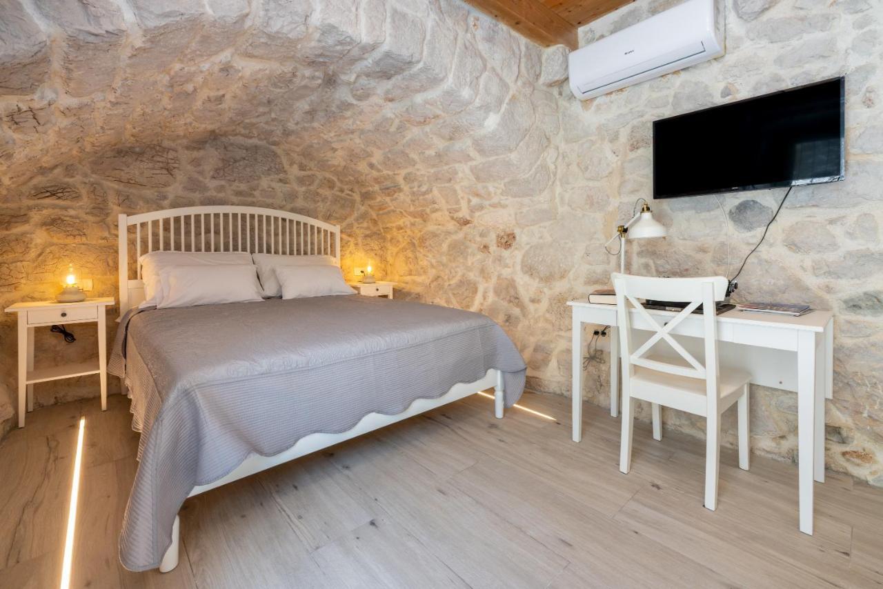 Stone Villa Mavric Grizane-Belgrad ภายนอก รูปภาพ