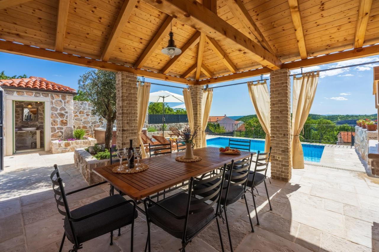 Stone Villa Mavric Grizane-Belgrad ภายนอก รูปภาพ