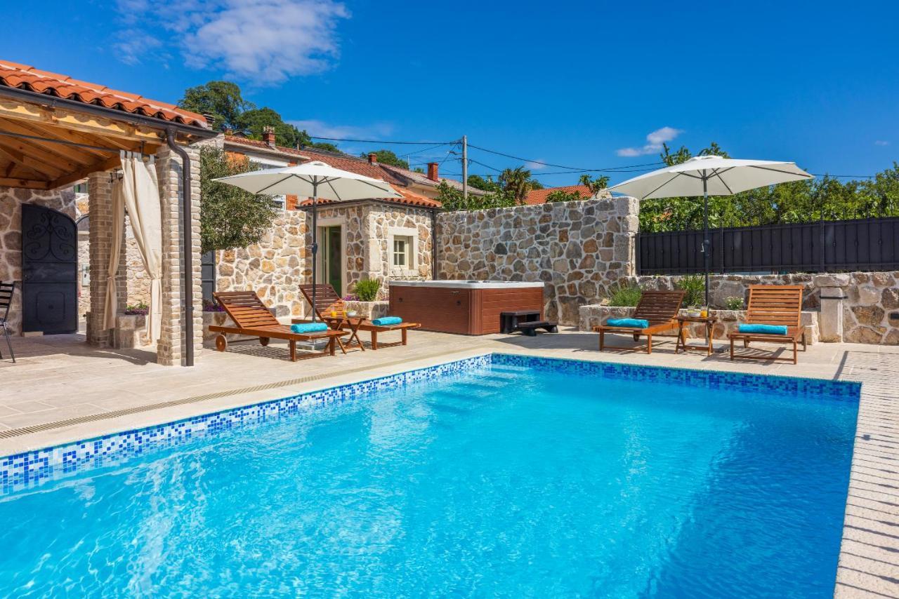 Stone Villa Mavric Grizane-Belgrad ภายนอก รูปภาพ