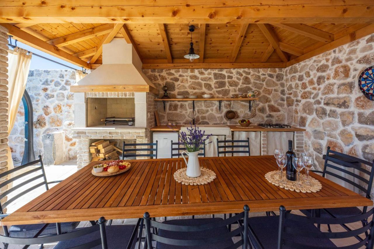 Stone Villa Mavric Grizane-Belgrad ภายนอก รูปภาพ