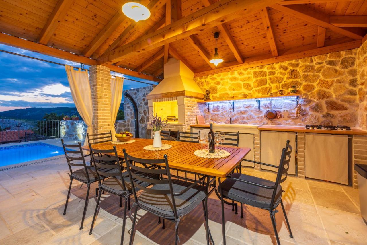 Stone Villa Mavric Grizane-Belgrad ภายนอก รูปภาพ